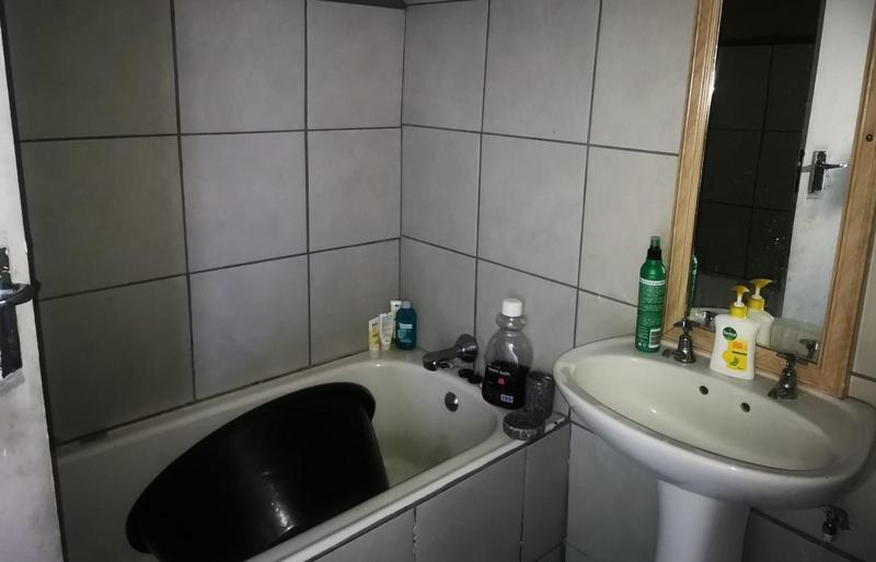 1 Bedroom Property for Sale in Bloemfontein Free State